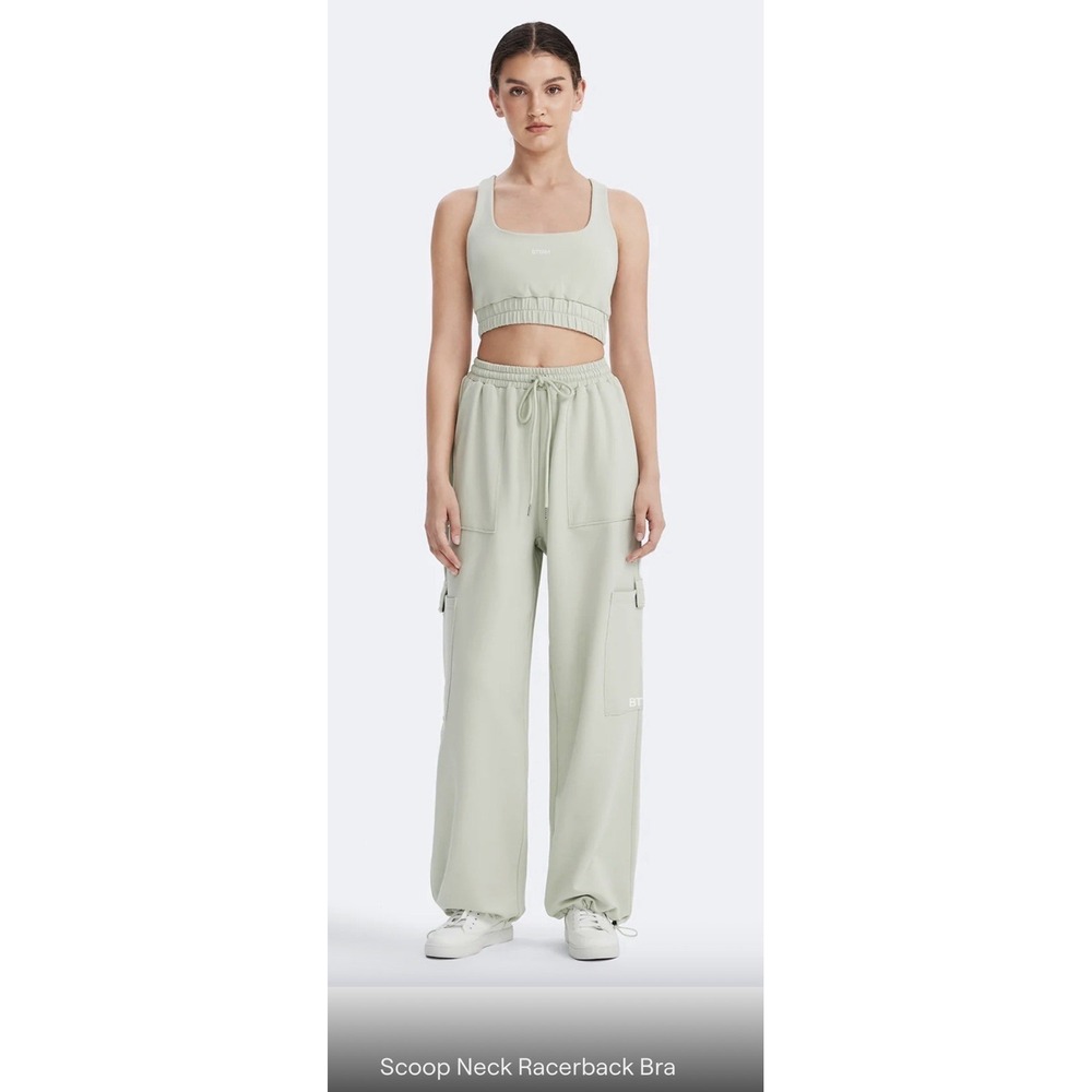 NWT BTTRM Better Me Med Fresh Mint Green SOLD OUT Drawstring Sweatpants & Bra - Picture 10 of 14